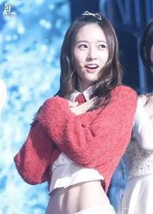 鄭秀晶絲襪舞蹈,驚艷演繹時尚舞蹈風采