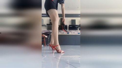 高跟絲襪開檔視頻,揭秘高跟絲襪開檔視頻的私密魅力