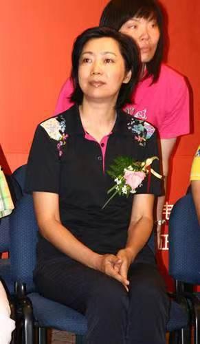 梁艷老公圖片,揭秘明星背后的神秘身影